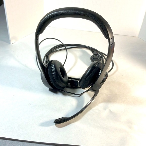 Logitech Black Wired Headset with USB Connection Model A00086 - Picture 1 of 6